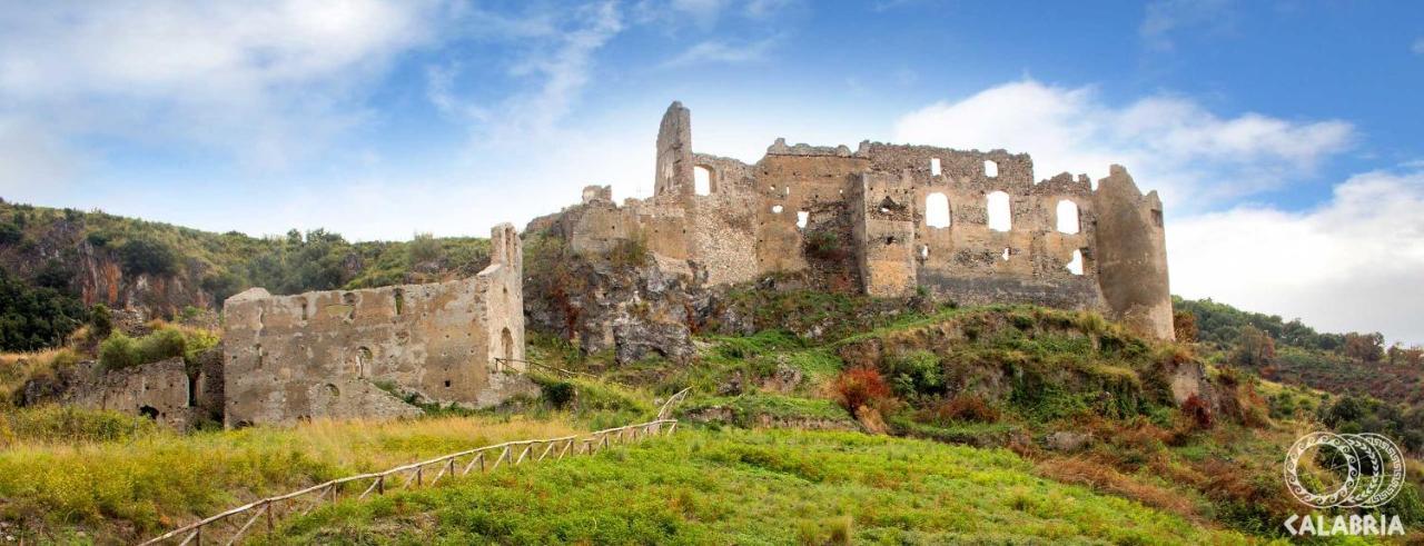 Appartamento Casa Italia Santa Maria Del Cedro Esterno foto